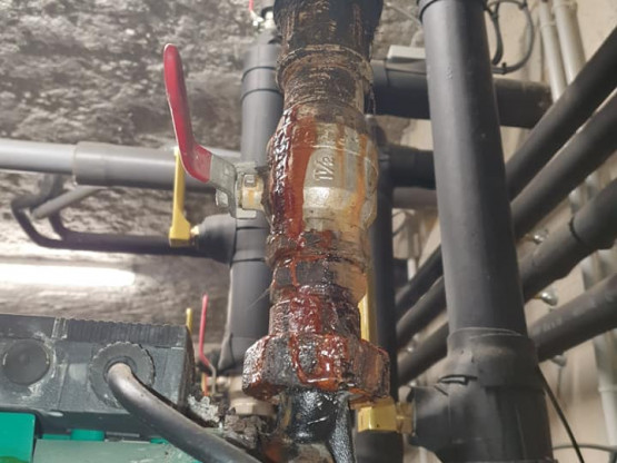 Dépannage sur une vanne thermostatique de chauffage pour une crèche (01090)