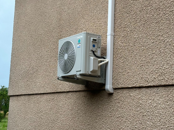 Installation d’une climatisation Heiwa à Charentay (69220)