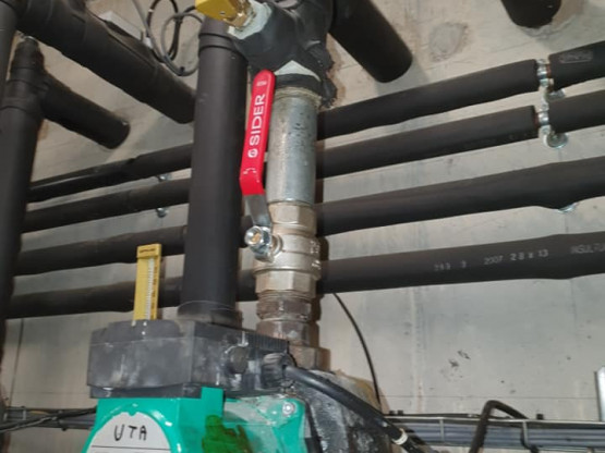 Dépannage sur une vanne thermostatique de chauffage pour une crèche (01090)